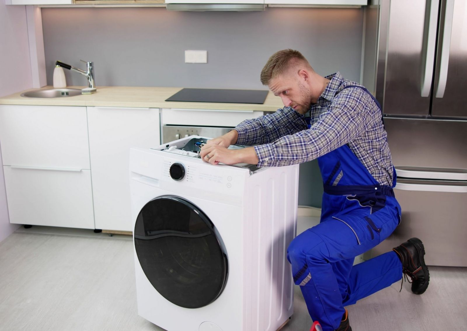 Çamaşır Makinesi Şebeke Gerilim Hatası: Düşük Voltajda Ne Yapılır?