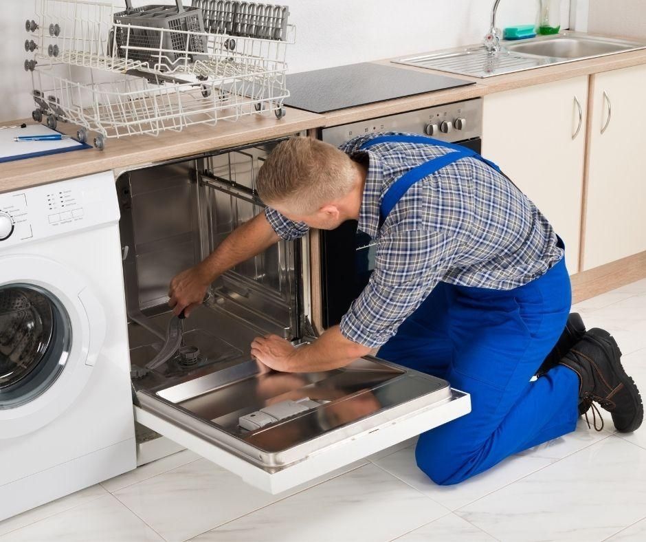 Bulaşık Makinesi Su Seviye Sensörü Arızası: Sürekli Su Alıyorsa